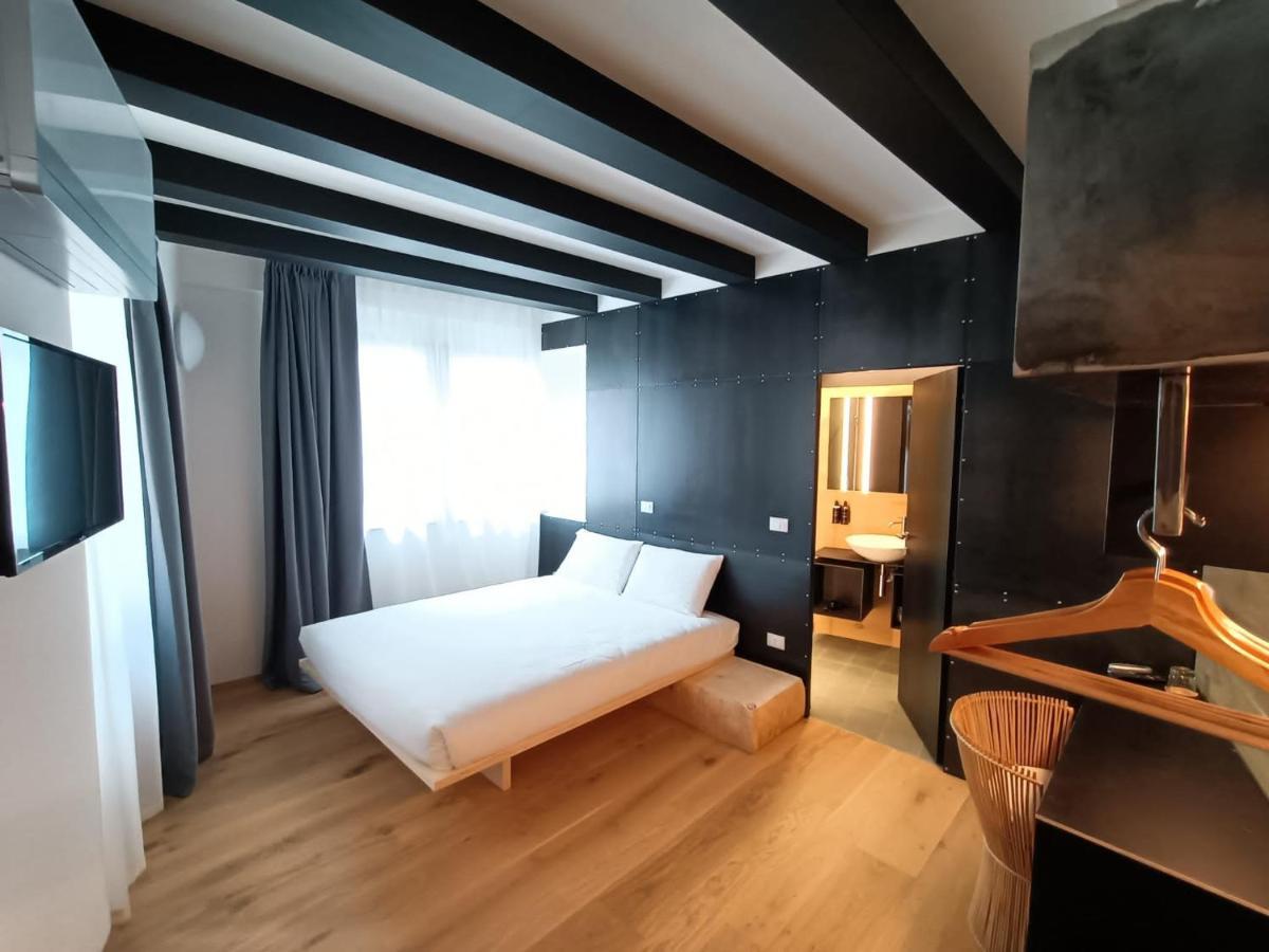 Le Meridiane City Rooms In Trento Eksteriør billede