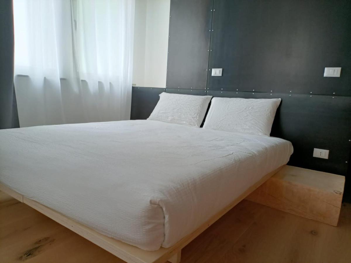 Le Meridiane City Rooms In Trento Eksteriør billede
