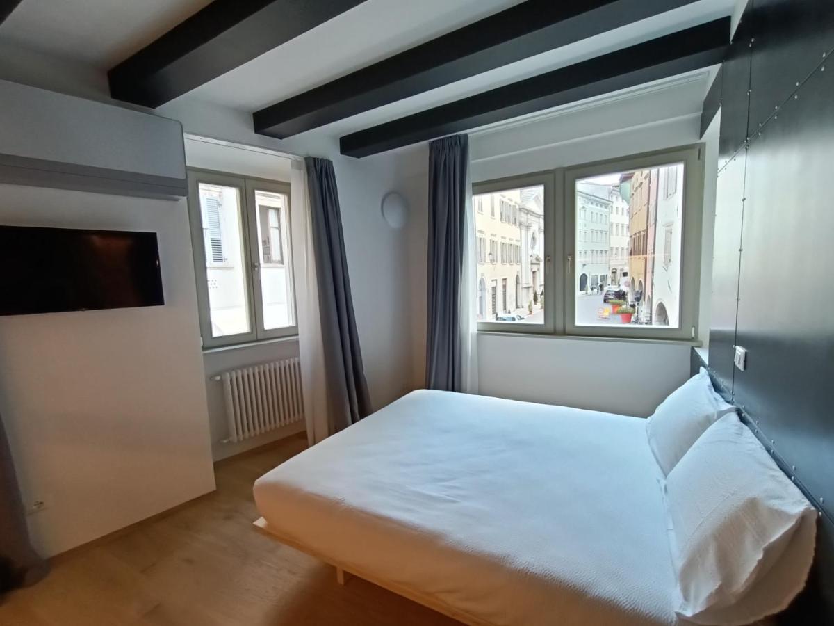 Le Meridiane City Rooms In Trento Eksteriør billede